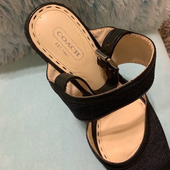 Coach Daria Heels - Picture 4 of 5